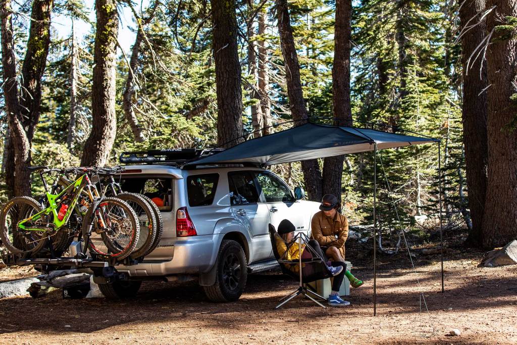 MoonShade Universal Vehicle Awning 9 ft x 7 ft - Click Image to Close